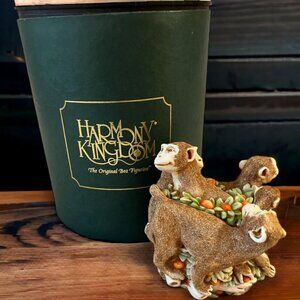 Harmony Kingdom Family Reunion Chimpanzees Zookeepers Series Figurine with Box